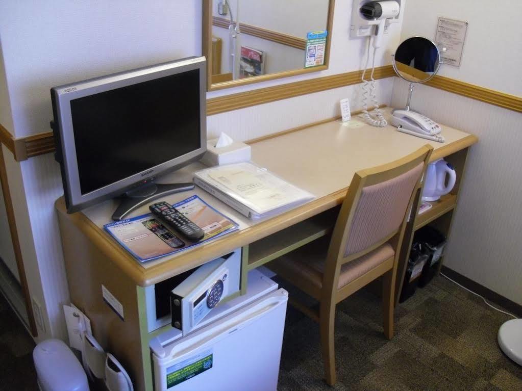 Toyoko Inn Sendai-Eki Nishi-Guchi Chuo Exterior photo